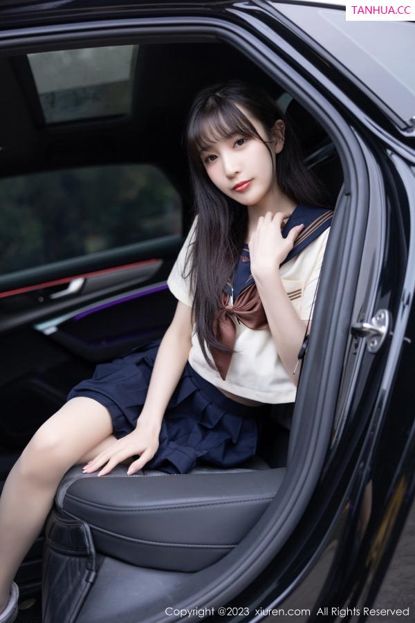林星阑  [XiuRen]高清写真图 2023.01.12 No.6126 林星阑 制服美腿第15张图片